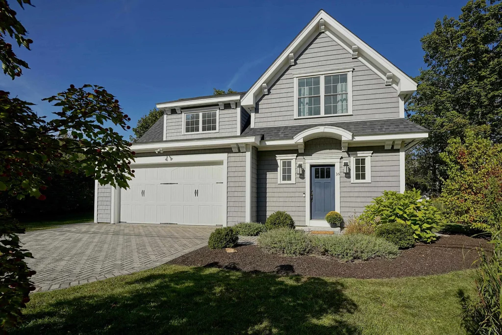 16 Richard Road, Rye