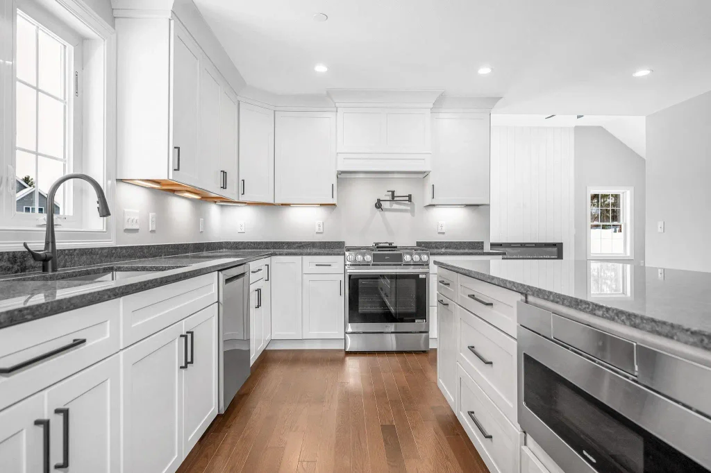 9 Cornstalk Lane, Pelham