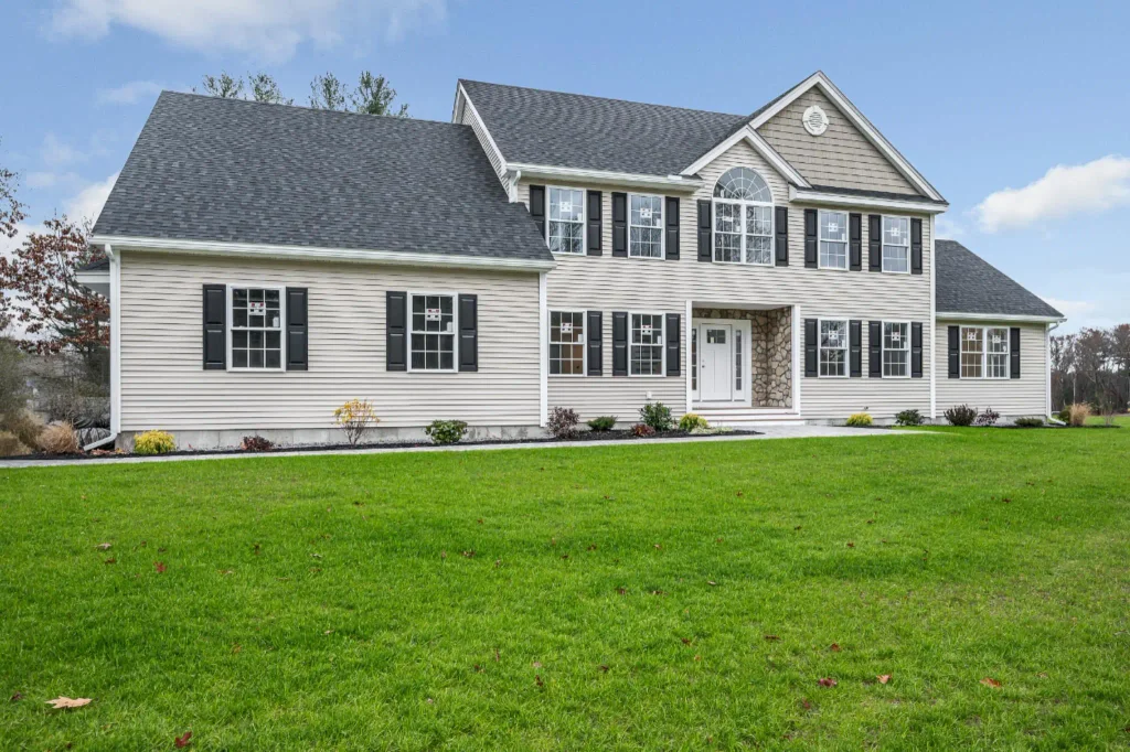 9 Cornstalk Lane, Pelham