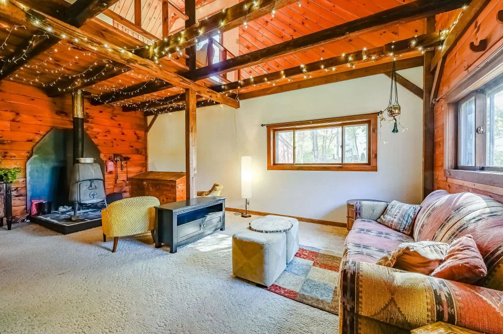 47 Church Street, Milton