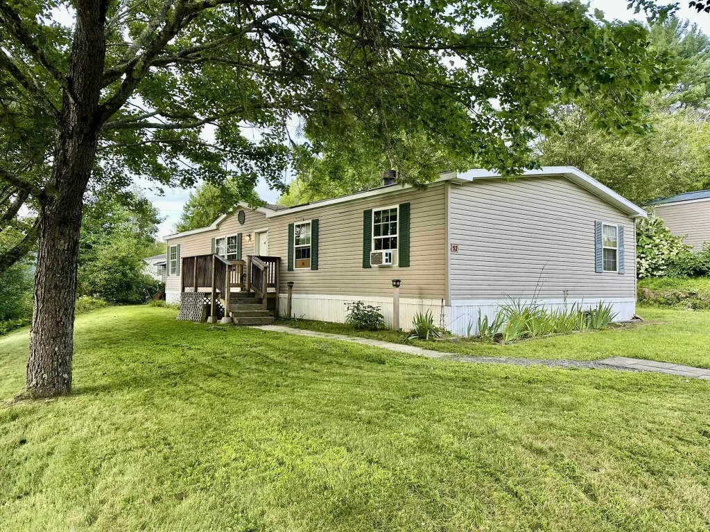 52 Morways Park, Charlestown