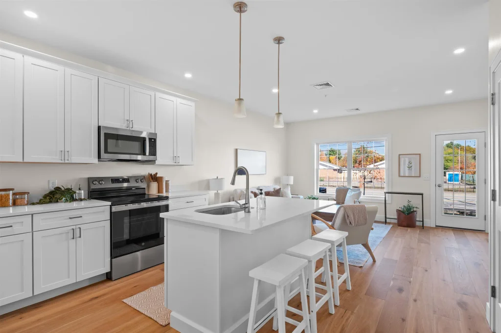 13 Suffolk Drive, Concord