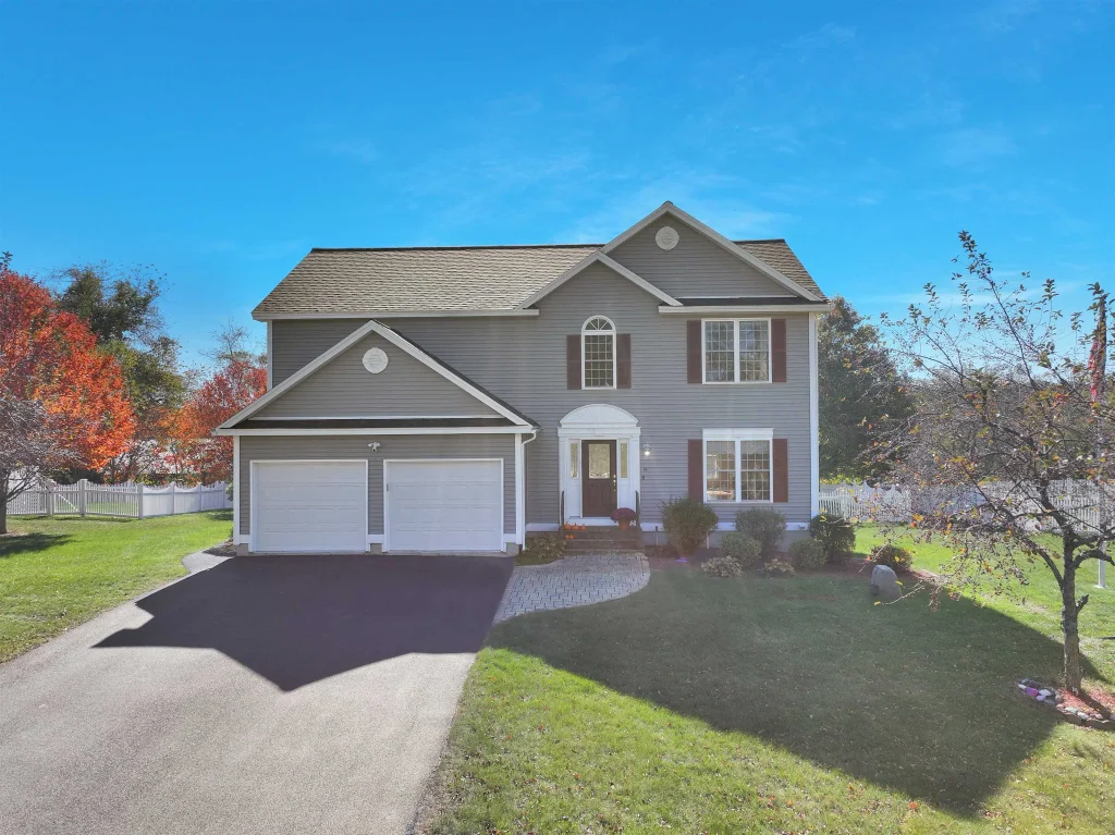 16 Summit Road, Bedford