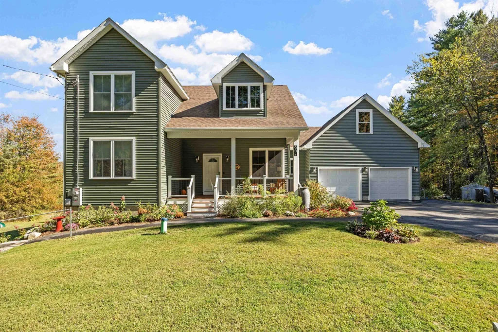 667 Borough Road, Pembroke