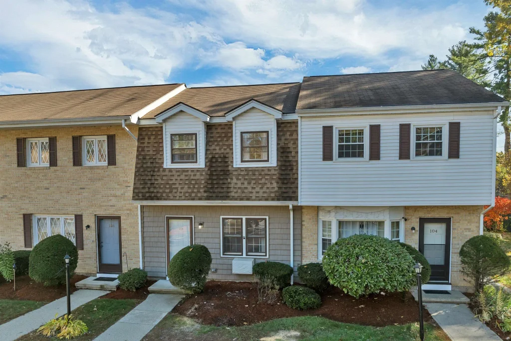 106 Golfview Drive, Manchester