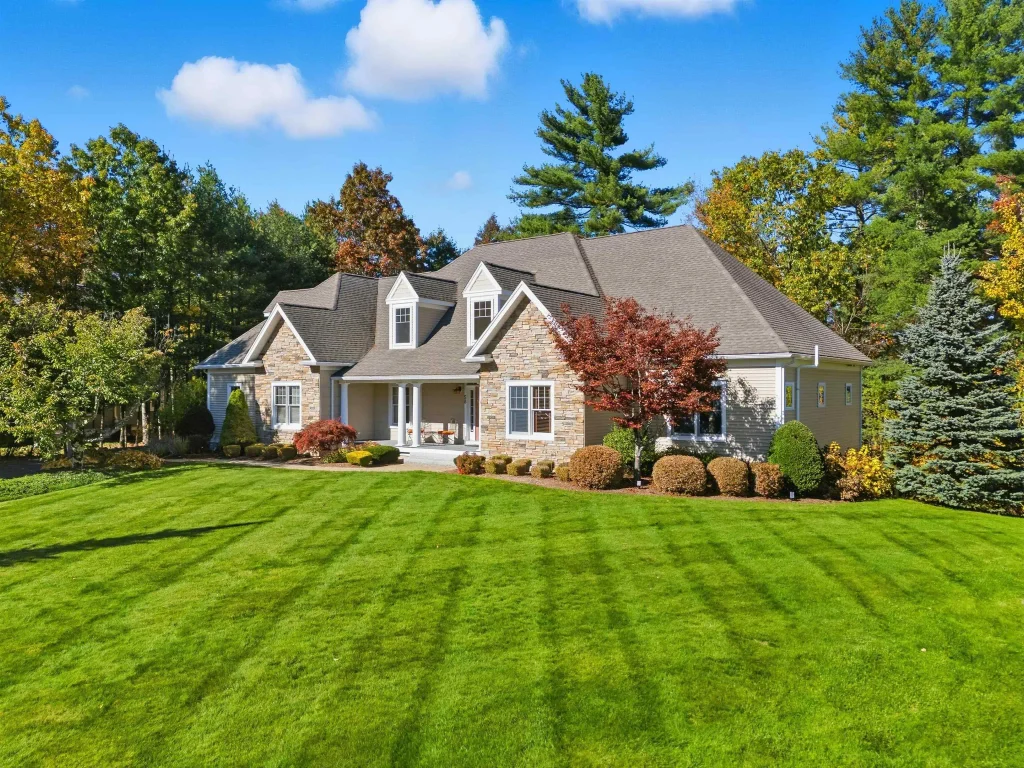 58 Tanglewood Drive, Nashua