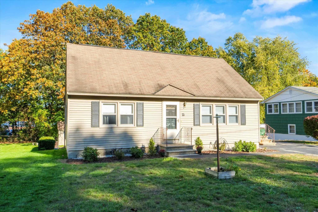 76 Gillis Street, Nashua