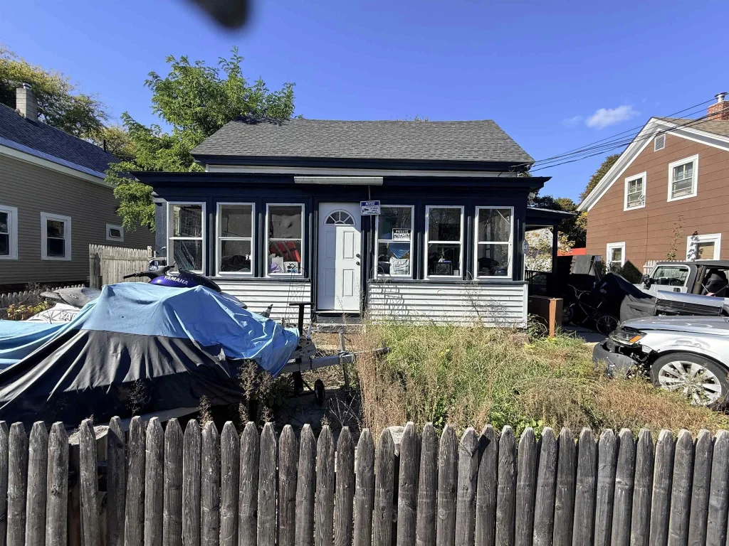 21 Maple Street, Rochester