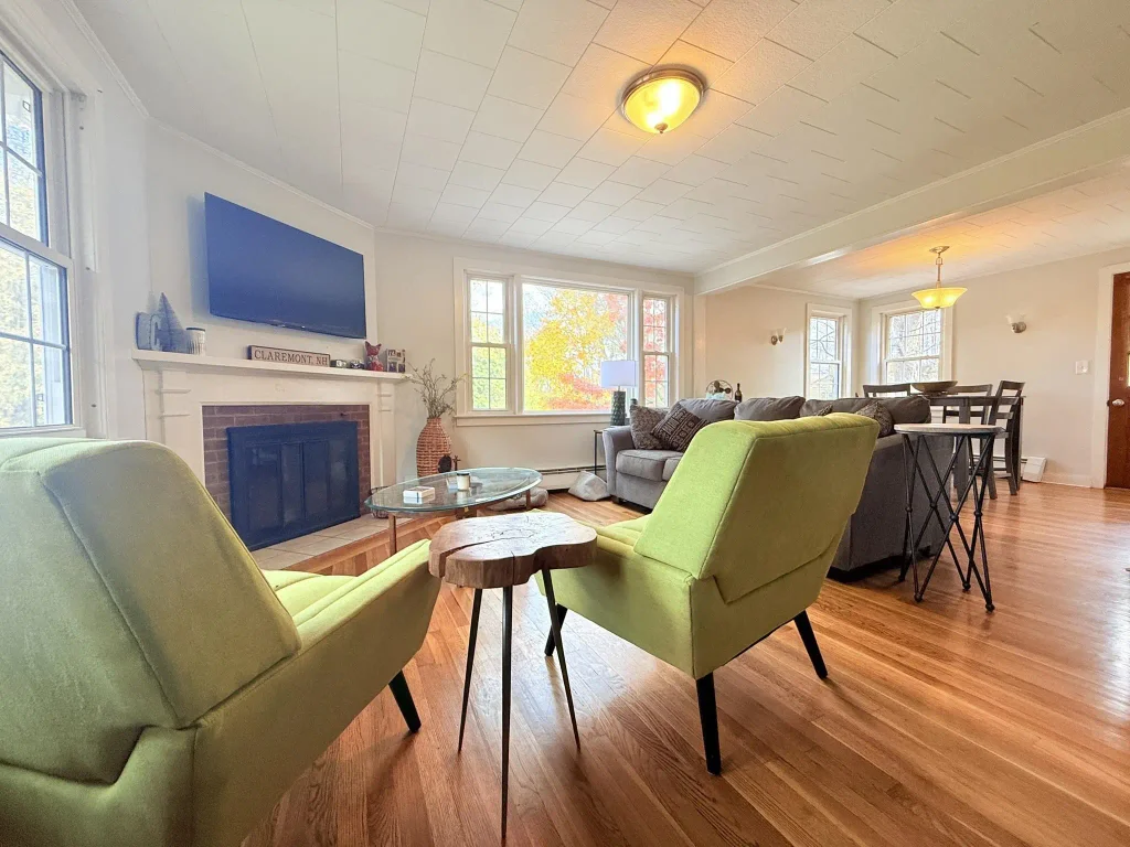 10 Acer Heights Road, Claremont