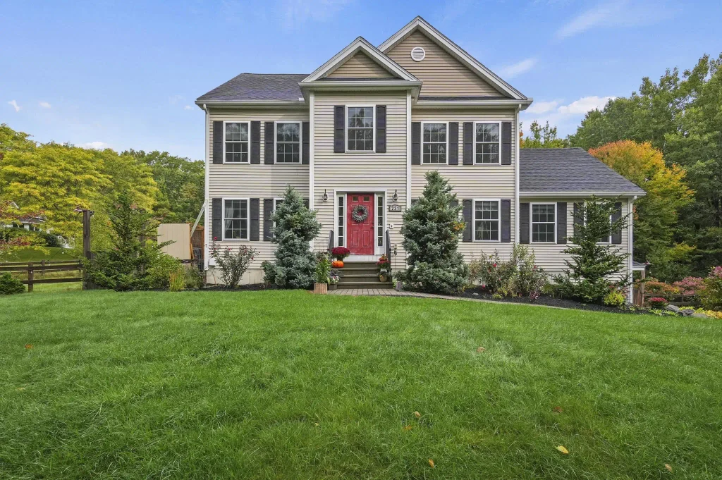 231 Long Hill Road, Dover