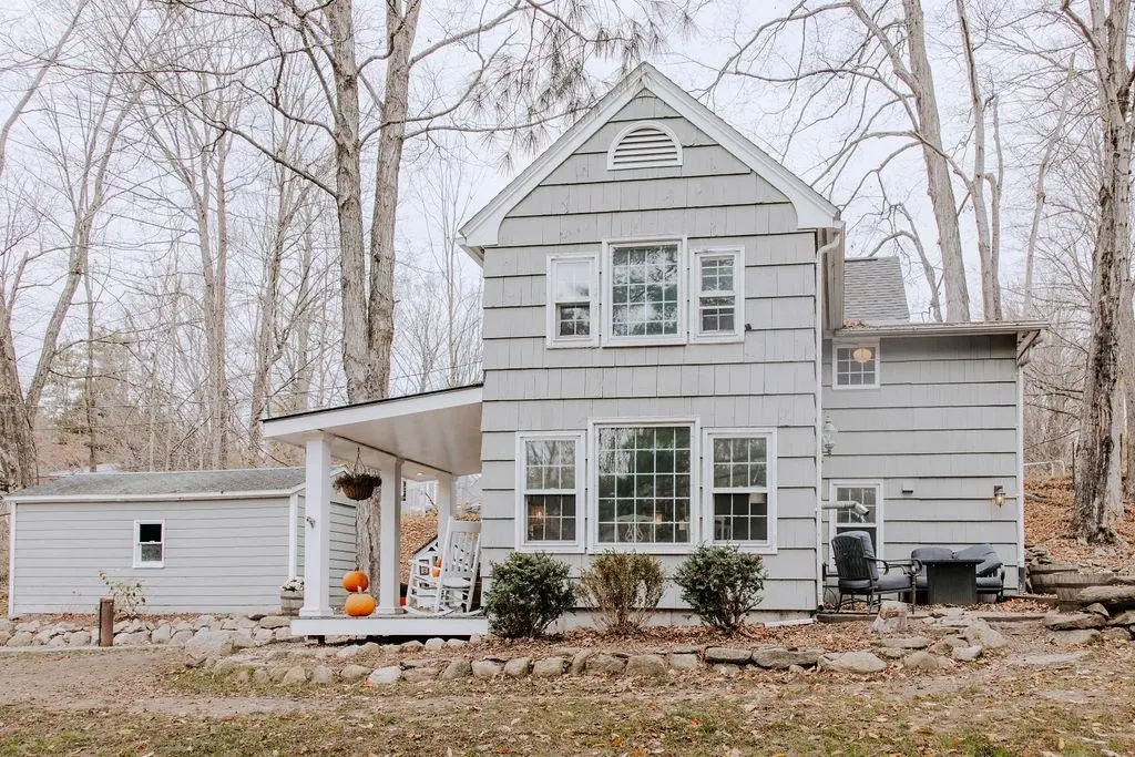 563 N Shore Road, Chesterfield