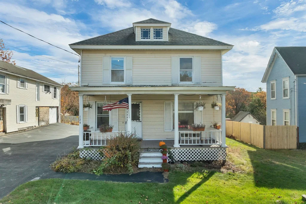 124 East Main Street, Tilton