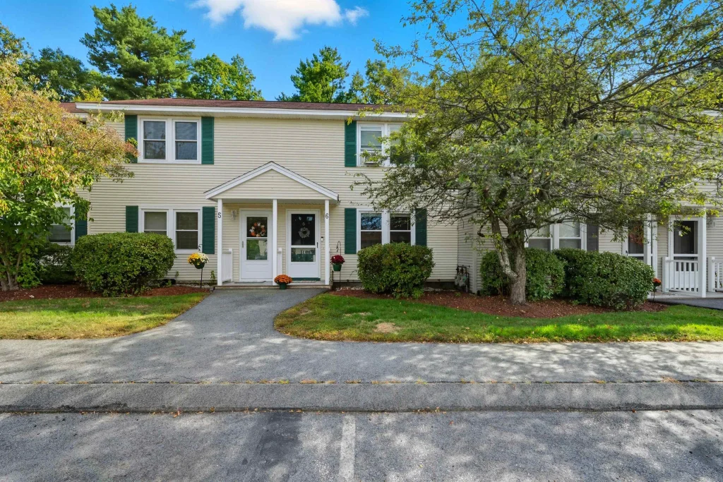 1035 S Mammoth Road, Manchester