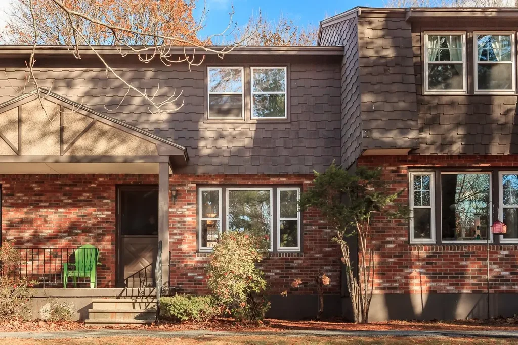 31 Midridge Circle, Londonderry