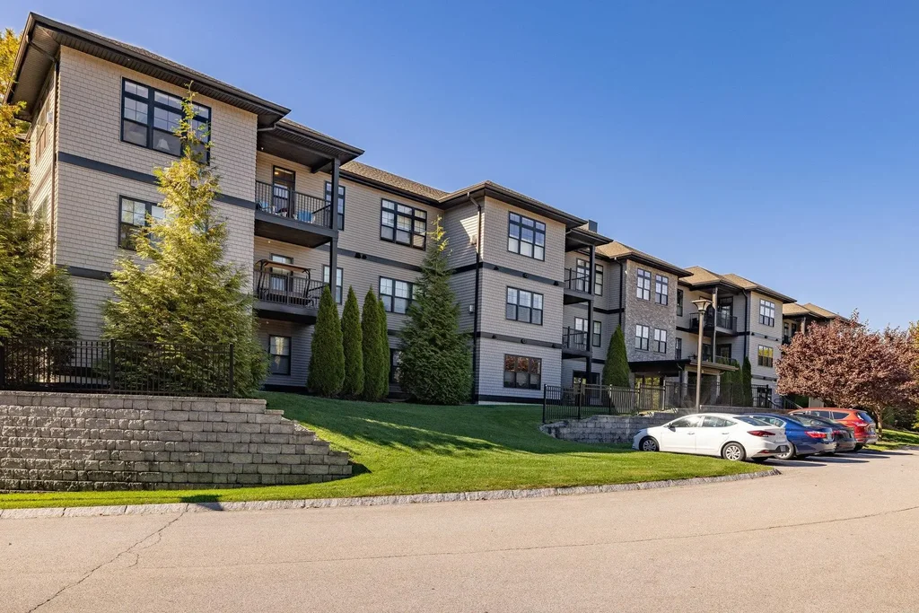 2075 Lafayette Road, Portsmouth