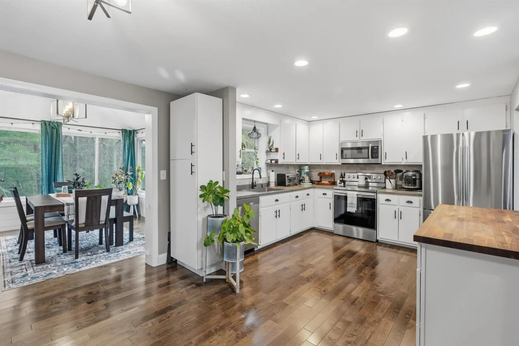 19 David Drive, Hudson