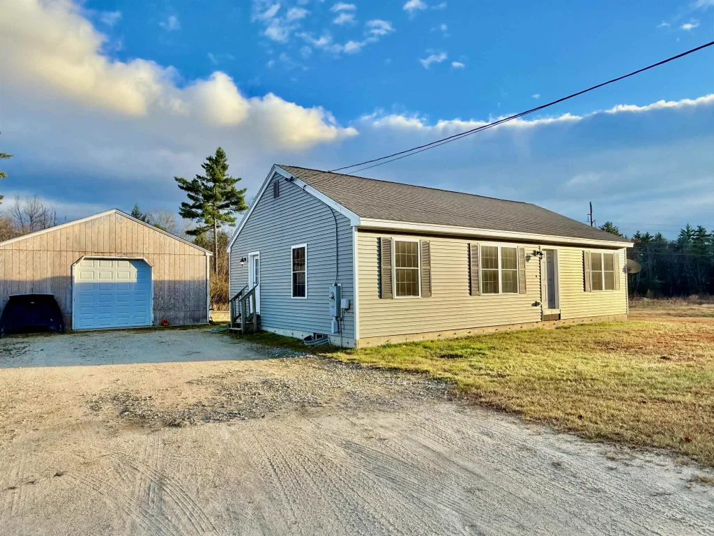 3 Major John Simpson Way, Deerfield