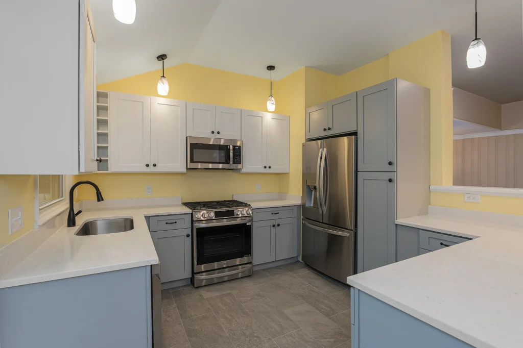 24 Hampton Falls Road, Exeter