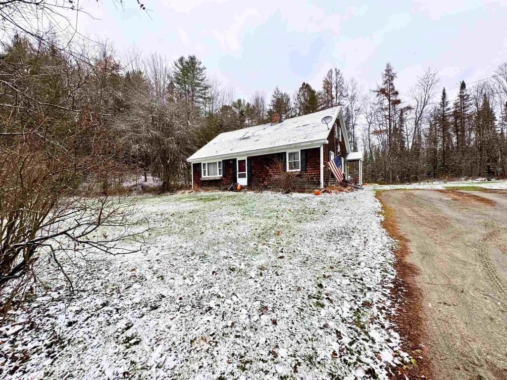 205 Hurd Hill Road, Lyman