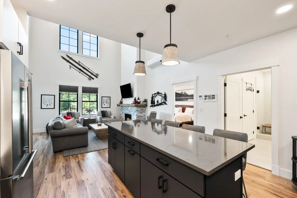 239 Skimobile Road, Conway