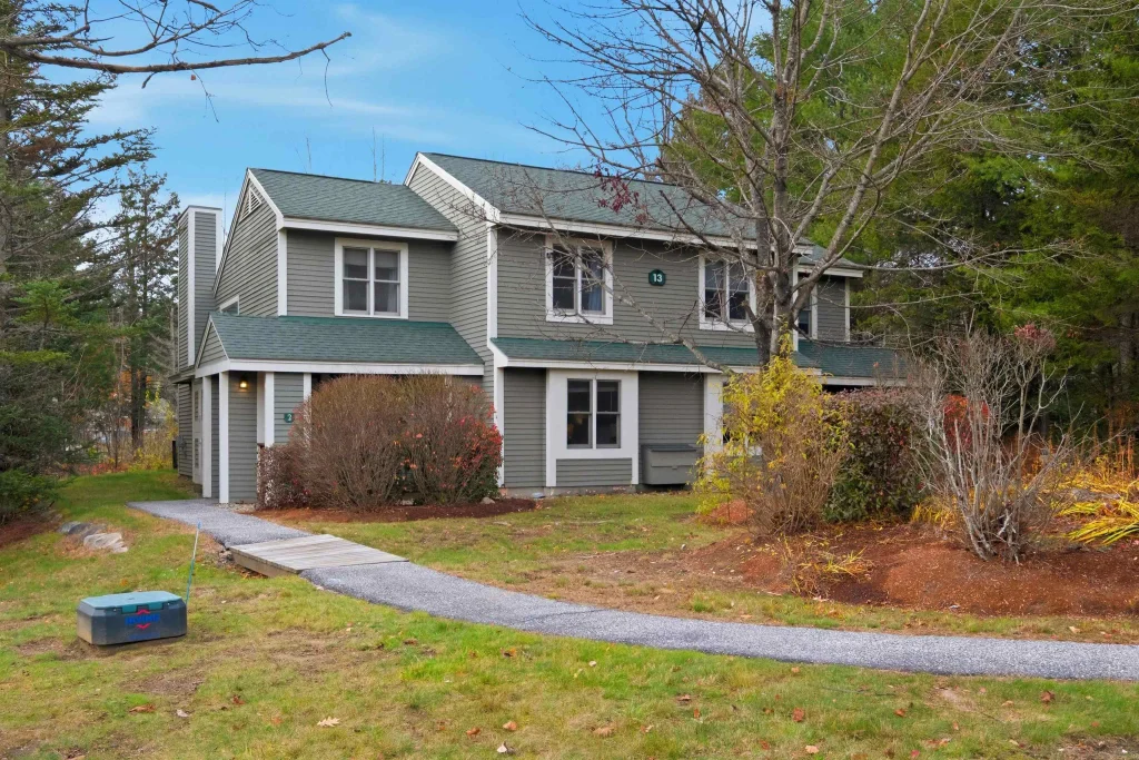 13 Woodsview Lane, Lincoln