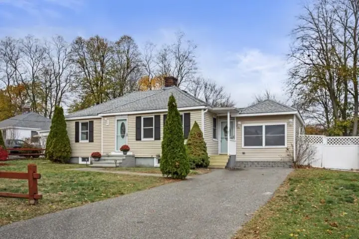 7 Hall Court, Portsmouth