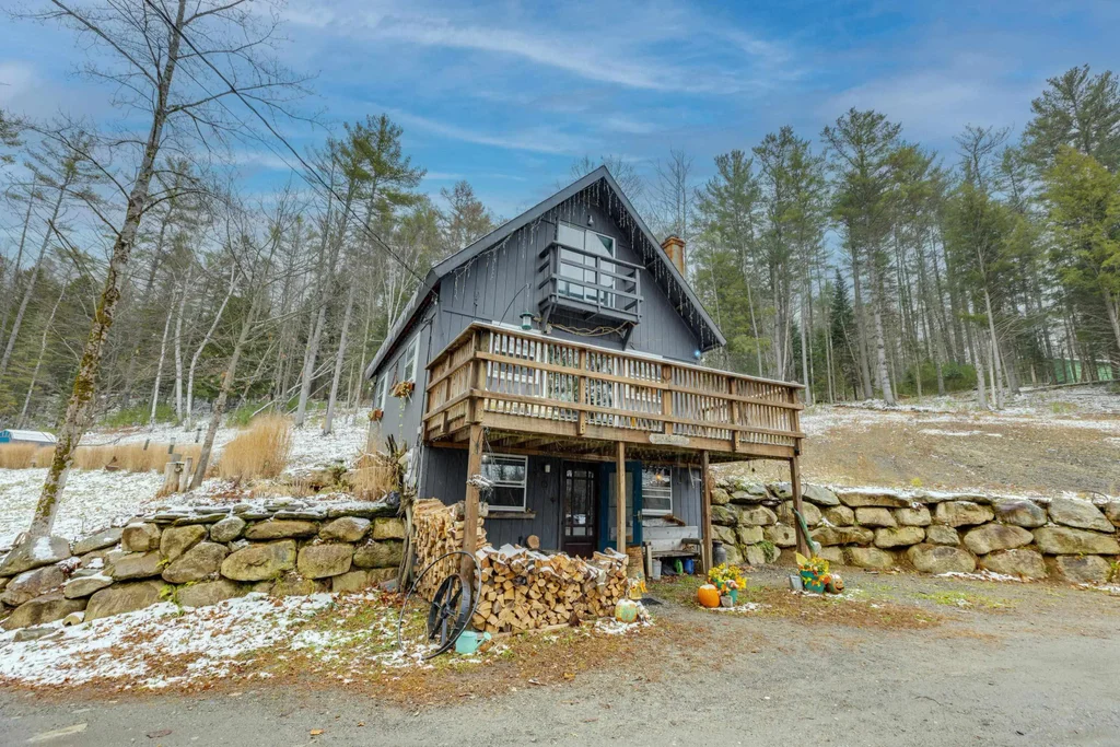 42 Beaver Pond Road, Lyman