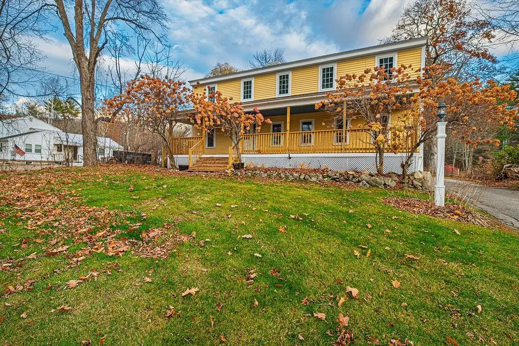 17 Waumbeck Road, Wolfeboro