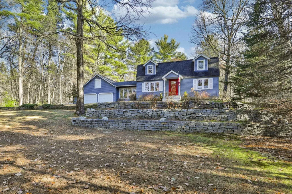 172 Hayden Road, Hollis