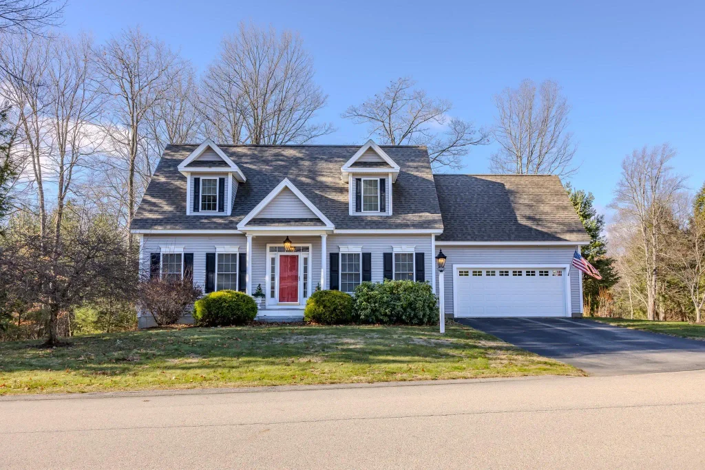 11 Legacy Lane, Peterborough