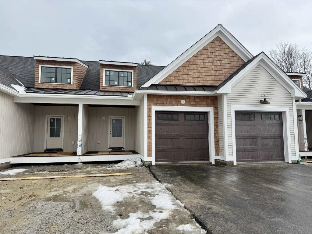 23 Main Street, Candia