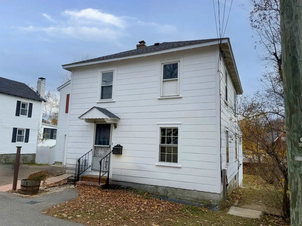 48 Jackson Street, Laconia