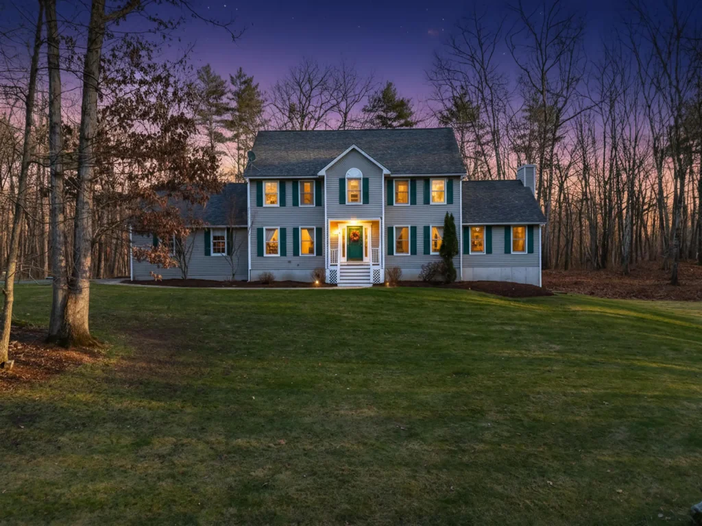 15 Four Winds Road, Merrimack