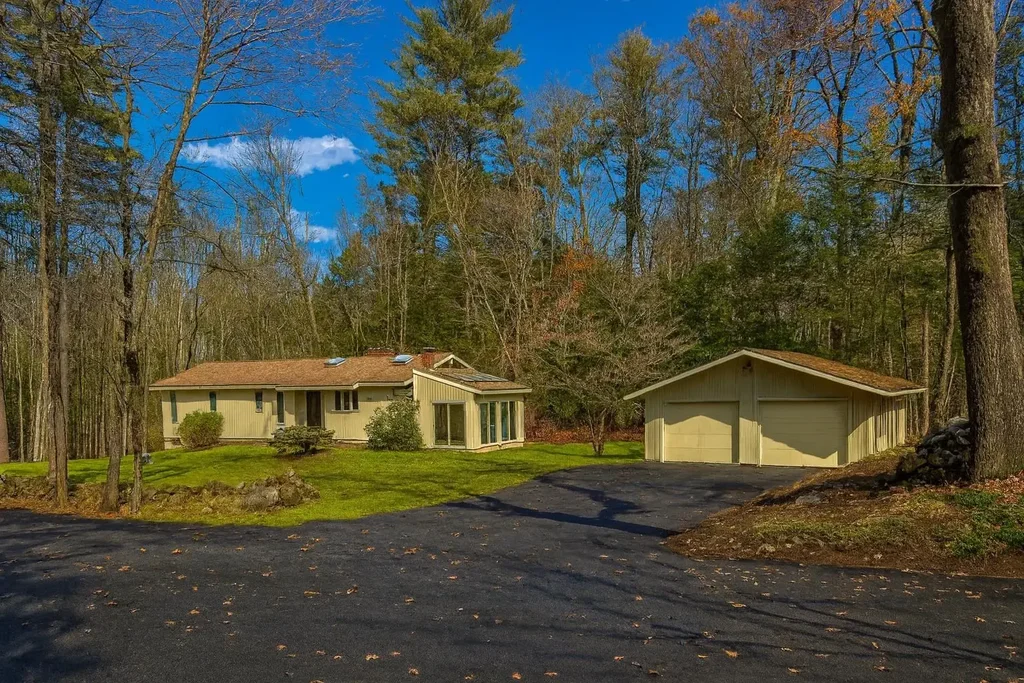 17 Foss Farm Road, Durham