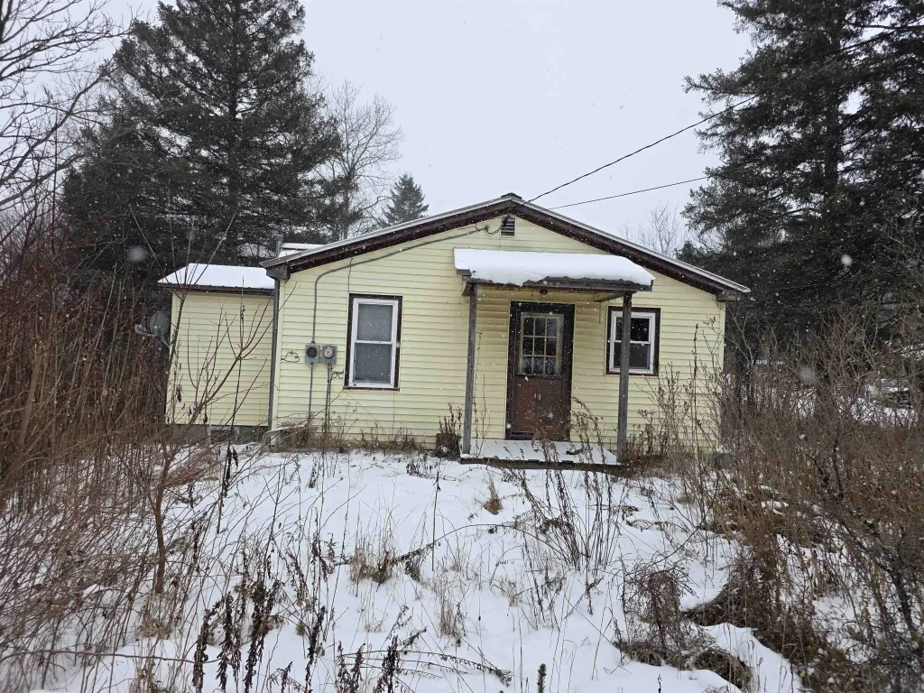 400 New Hampshire Route 26, Colebrook