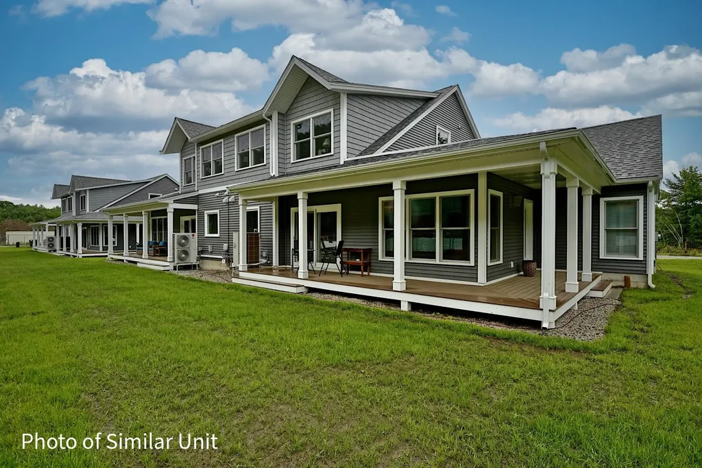 33 Kasnet Drive, Rye