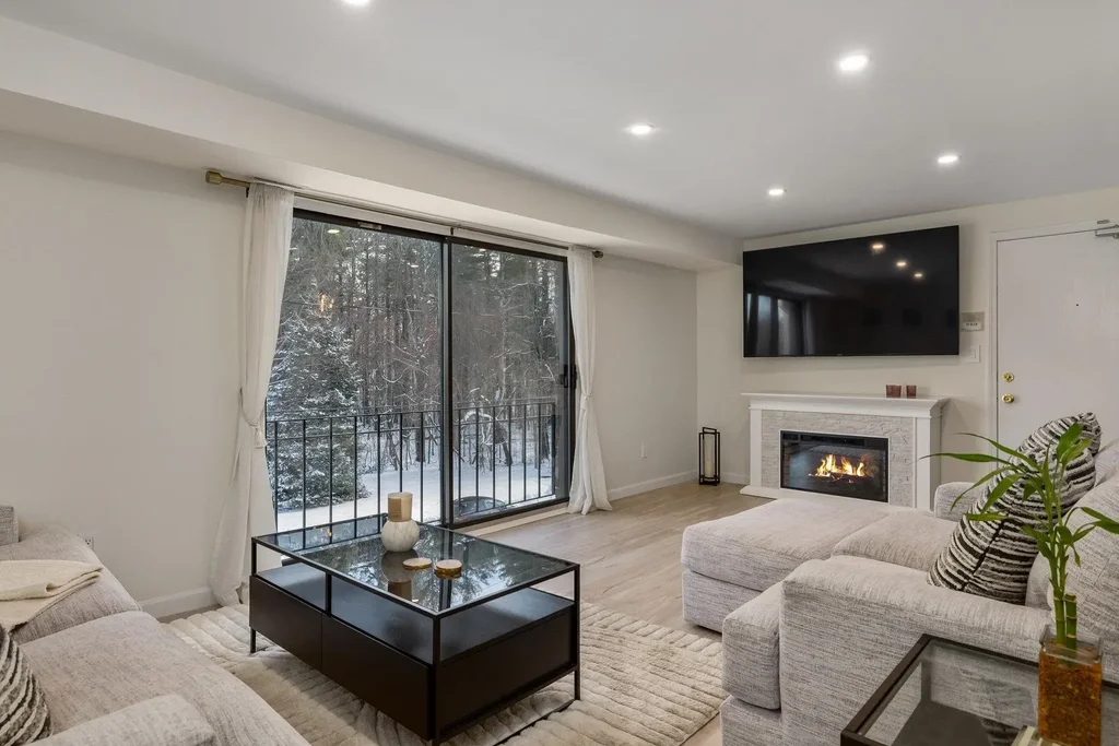 4 Brookside Drive, Exeter