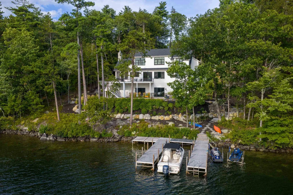 43 Happy Homes Road, Meredith