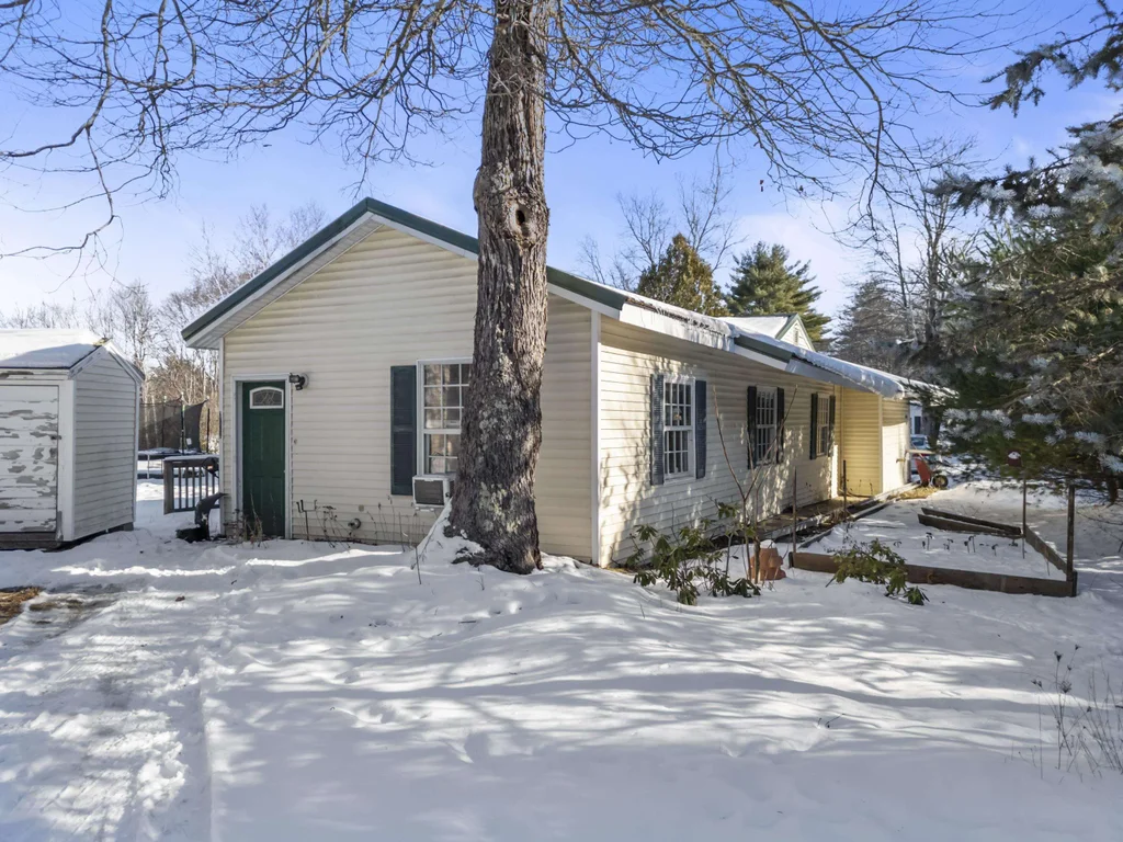 1025 Nh Route 11, Farmington