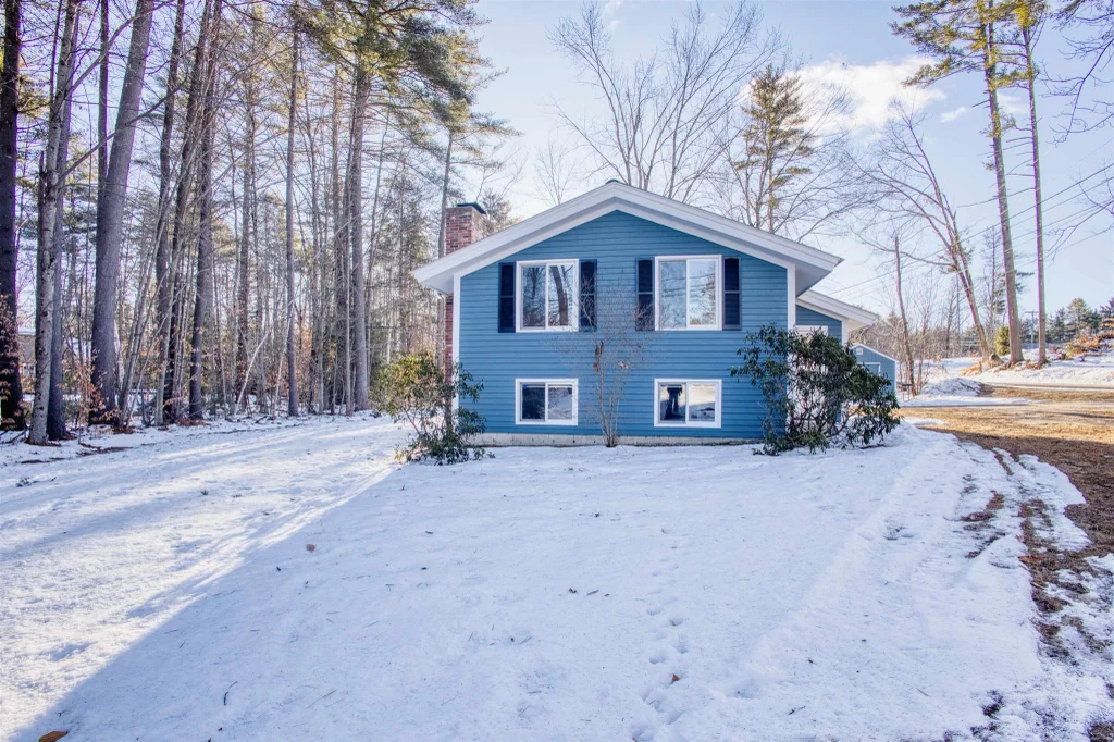 1 Richard Road, Ossipee