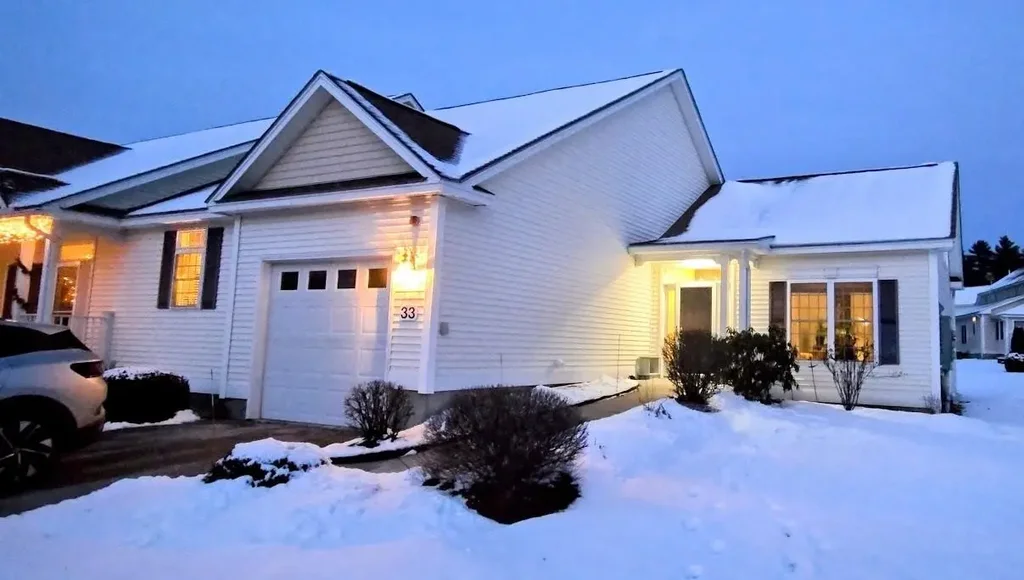 33 Old Stage Road, Litchfield