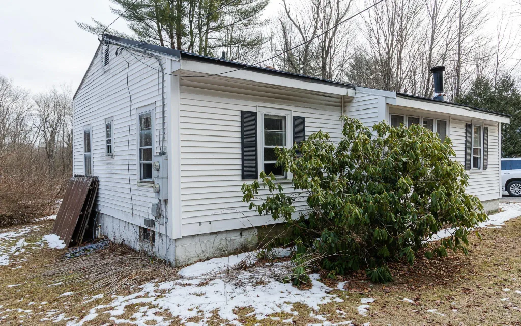 44 Base Hill Road, Keene