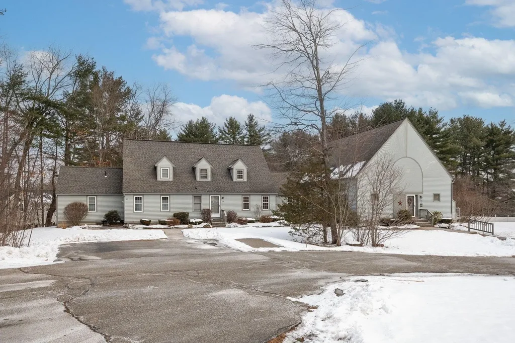 107 Glengarry Drive, Stratham