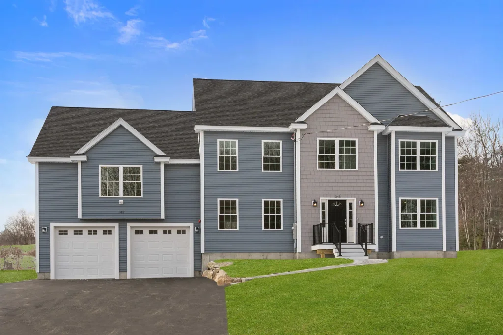 343 Island Pond Road, Derry