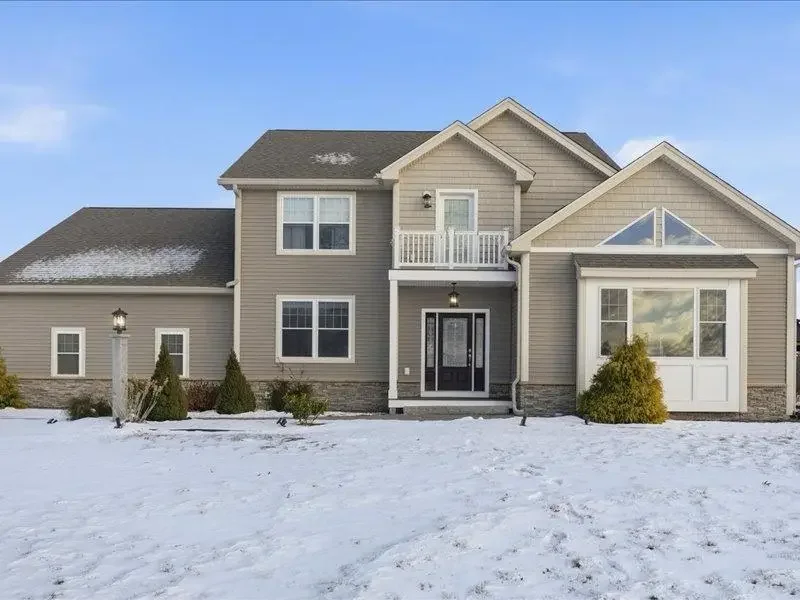 02 Aspen Drive, Pelham