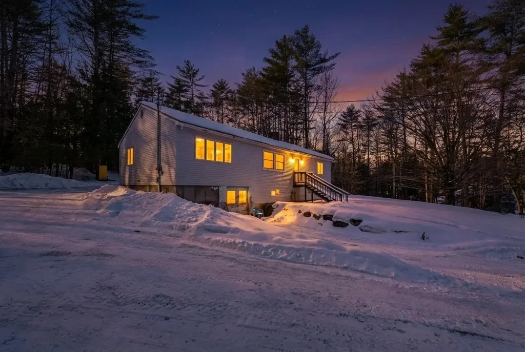 363 Main Street, New Hampton