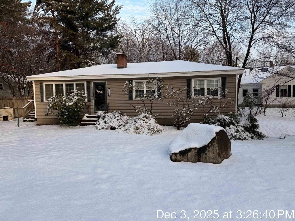 117 Lawrence Road, Salem