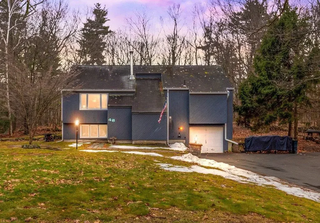 48 Redfield Circle, Derry