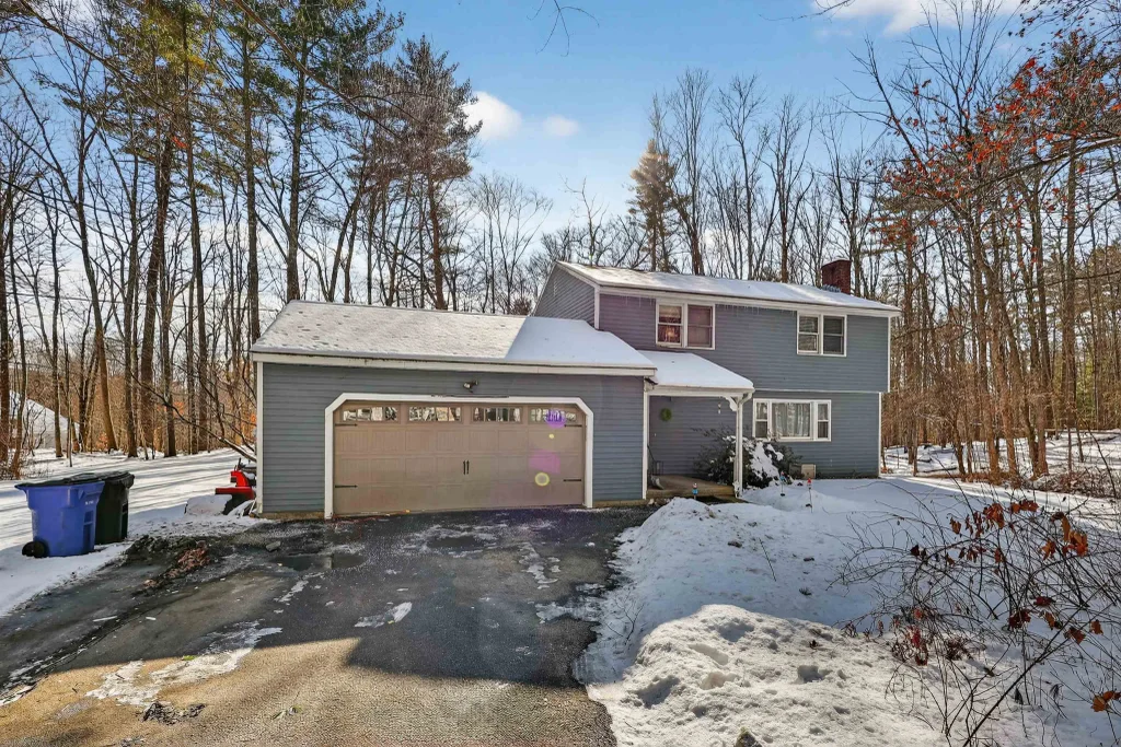 35 Winterhill Road, Goffstown