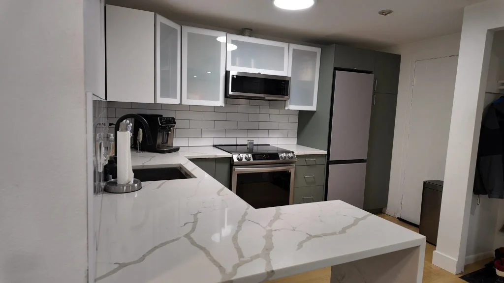 99 Cluff Crossing Road, Salem